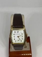 Le coultre vintage watch in working condition