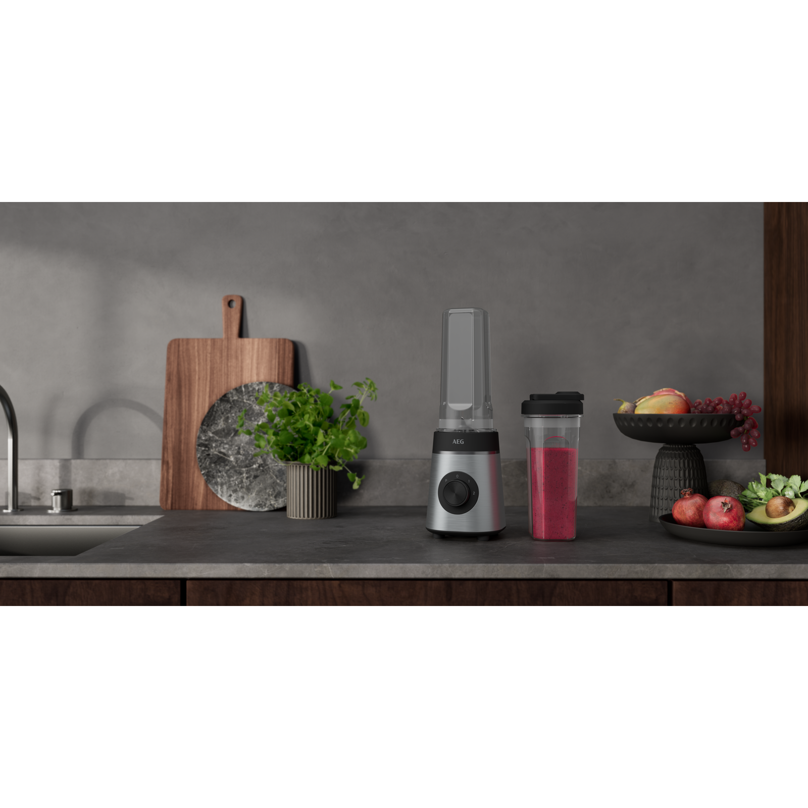 KAILANI Isolierte Edelstahl-Wasserflasche 680ml - Doppelwandig, BPA-frei, Mit Trinkverschluss, Für Sport & Reisen