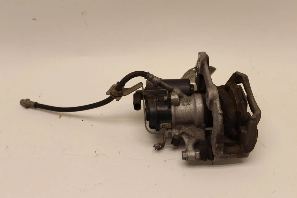 2019-2022 BMW X5 X6 X7 G05 REAR LEFT SIDE BRAKE CALIPER W/O SPORT OEM - Image 2 of 4