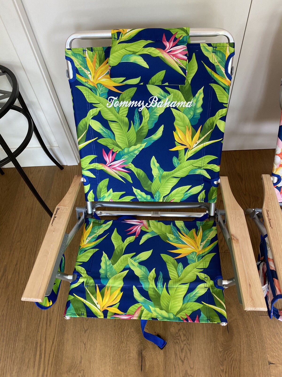 tommy bahama classic 5 position backpack chair