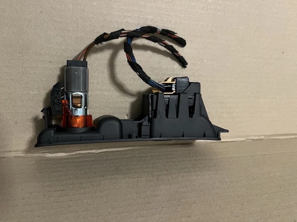 2015-2017 AUDI Q3 ELECTRONIC EMERGENCY PARKING BRAKE SWITCH BUTTON OEM - Image 3 of 3