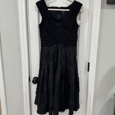 Adrianna Papell Black Ruched Floral Applique Midi Formal Dress Womens 10