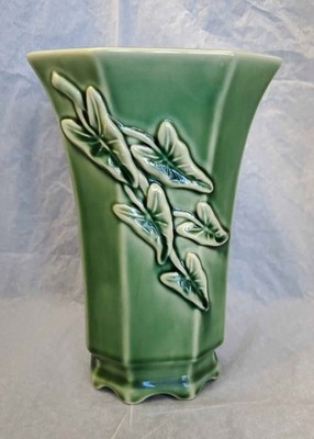 Vintage Forest Green Flower Vase With Raised Arrowhead Leaves, Brush McCoy?