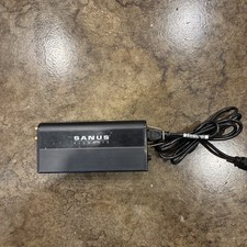 Sanus ELM205-B1 POWER CONDITIONER AND SURGE PROTECTOR