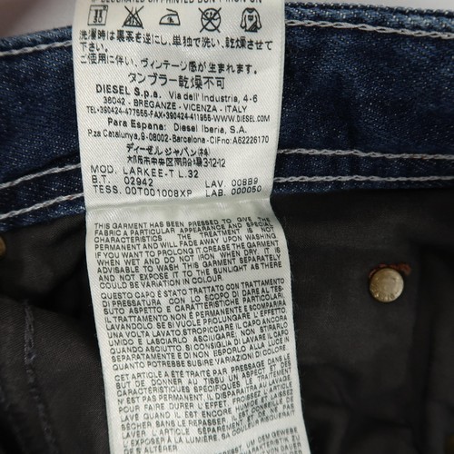 Diesel Larkee-T Jeans Herren 30x32 Blau Distress Regular Tapered Denim Button Fly - Bild 12 von 12