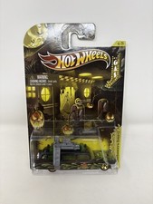 Hot Wheels 2012 Happy Halloween Ghostbusters Ecto-1