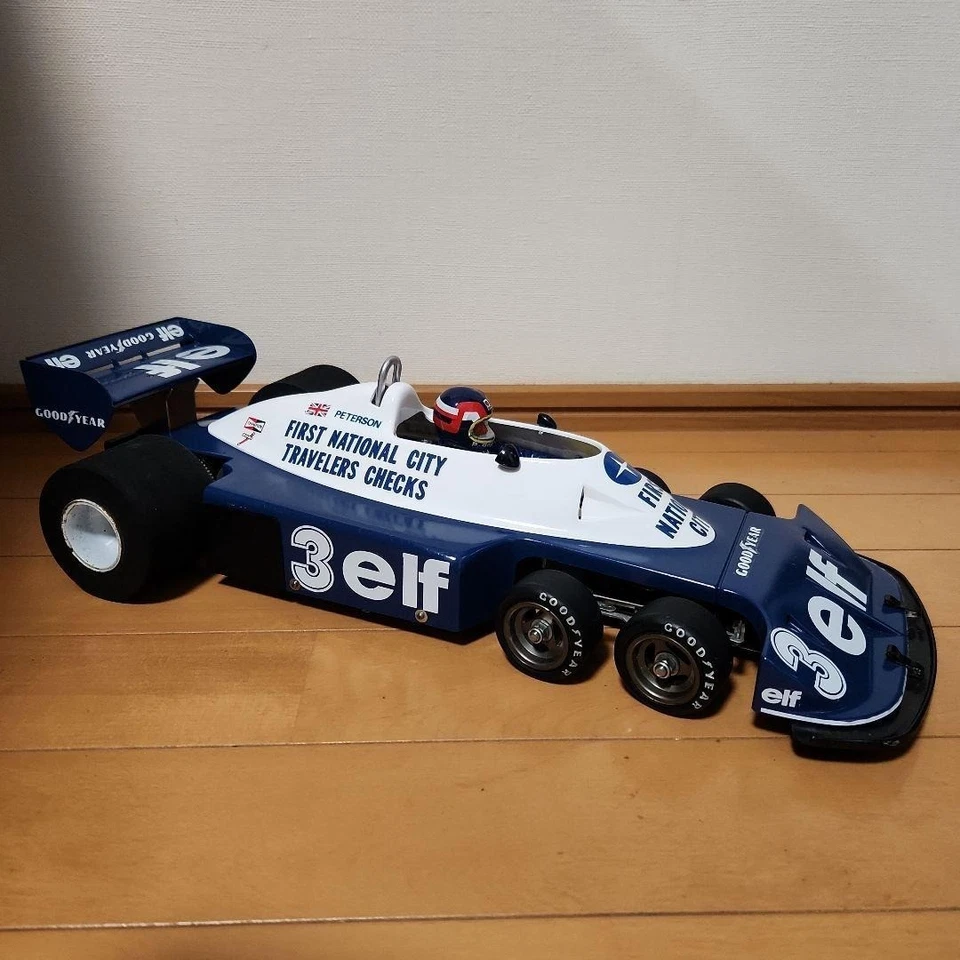 Tamiya 1/10 Tyrrell P34 RC blue and white battery box - Image 3 of 4