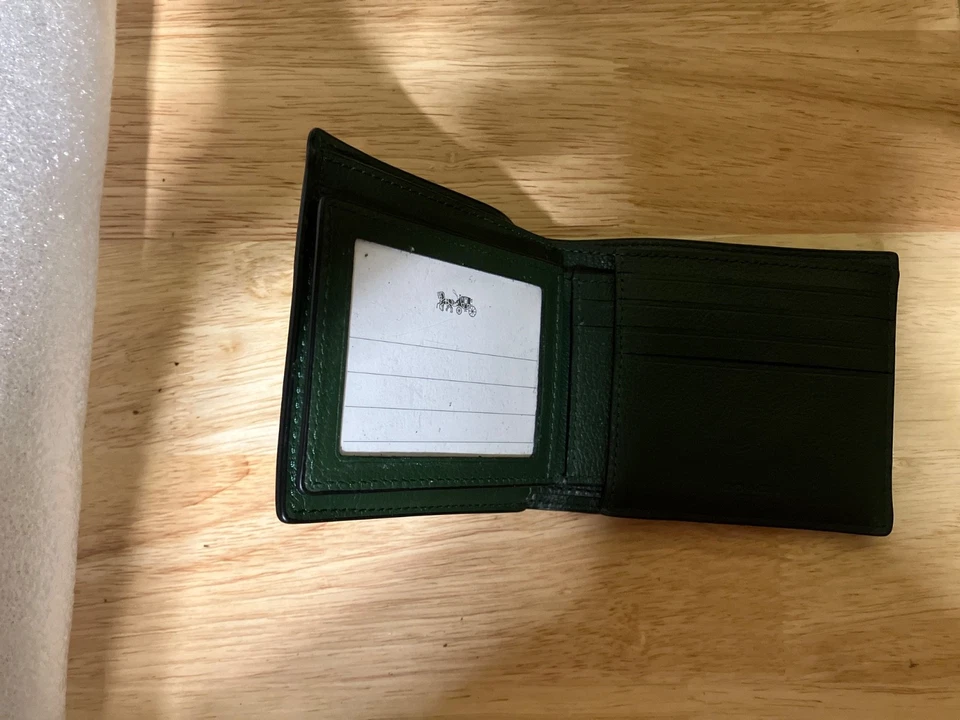 coach green wallet 3in1 - Image 4 of 4