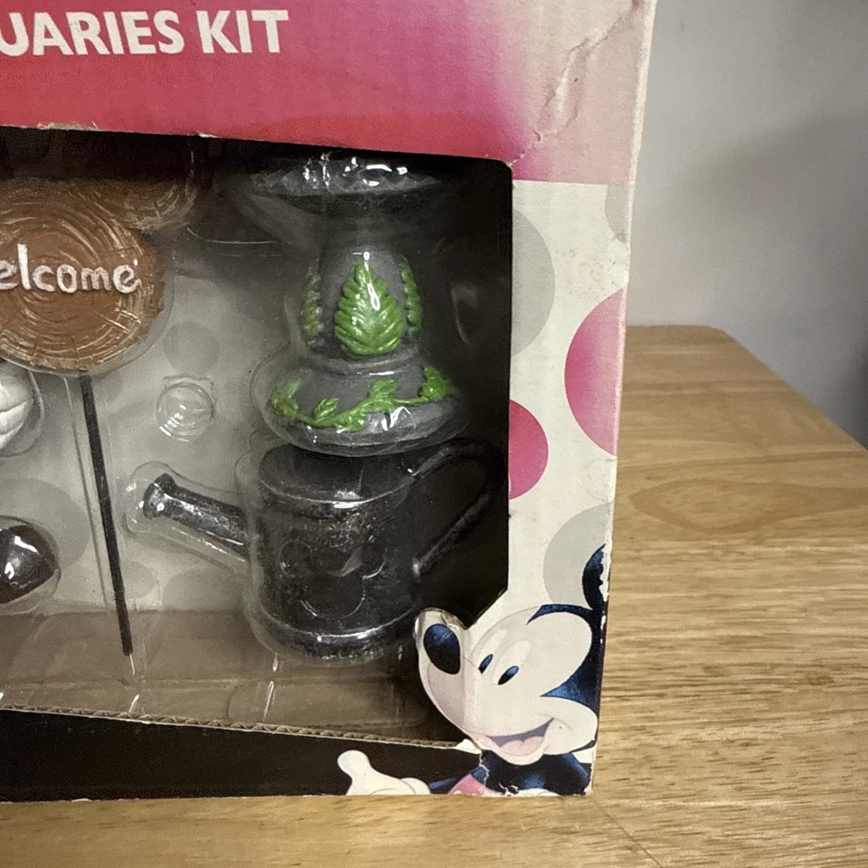 NUEVO Disney Mickey Mouse 4 Piezas Bienvenida Miniatura Hadas Jardín Estatuarias Set  Foto 4 de 4
