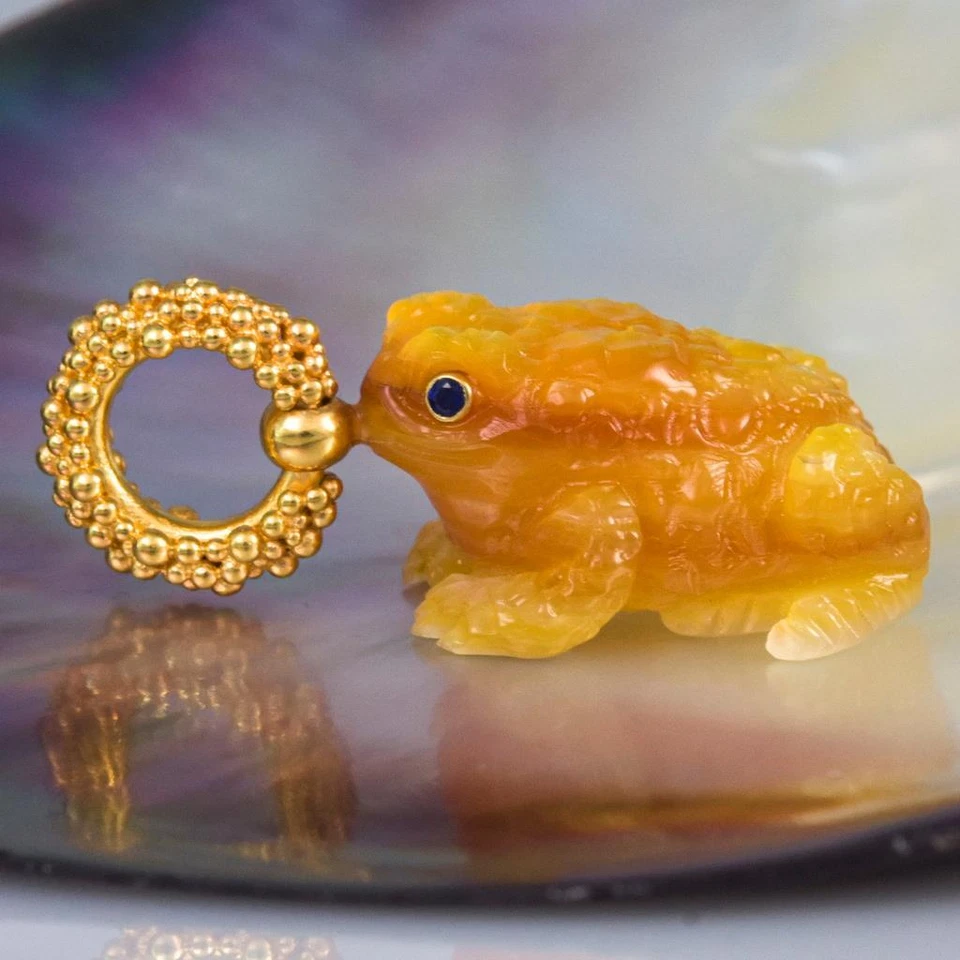 Colgante rana sapo tallado nácar y oro Vermeil plata de ley 10,95 g Foto 4 de 4