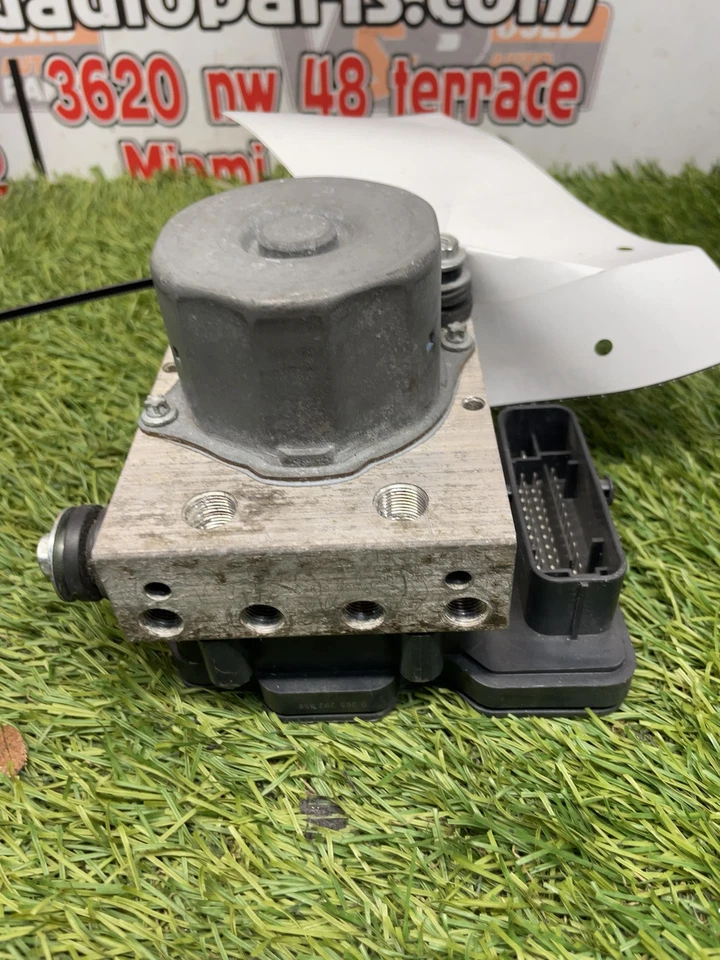 ✅ Guardabarros derecho freno antibloqueo Nissan Altima ABS 2010 PN:47660-60D0 OEM Foto 2 de 4