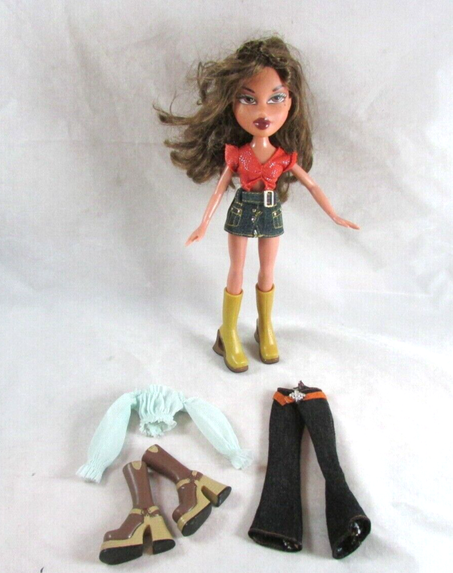 Bratz XPRESS IT Fashion Collection Yasmin Doll Clothing Boots