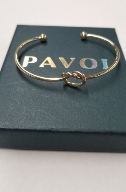 PAVOI Love Knot Bangle