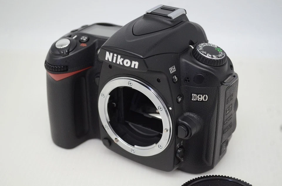 [3,100 shots] Nikon D90 12.3MP Digital Camera Black Body Only #251110j - Image 2 of 4