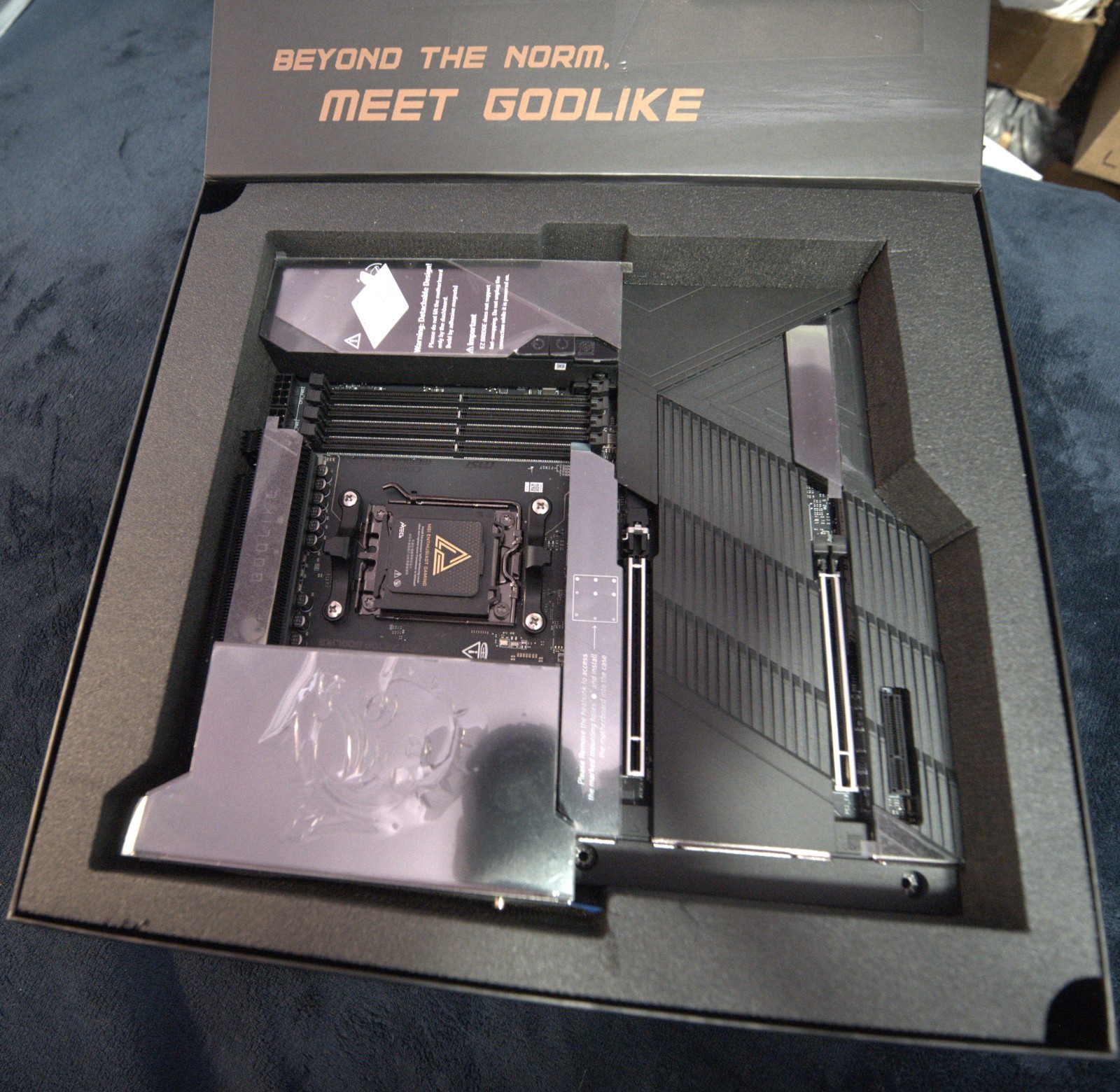 MSI MEG X870E GODLIKE AMD Socket AM5 DDR5 E-ATX Motherboard Wi-Fi 7 USB 4