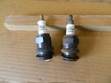 2 spark plugs slightly different, Flint Aero 2 piece, 7/8" A-23, different por