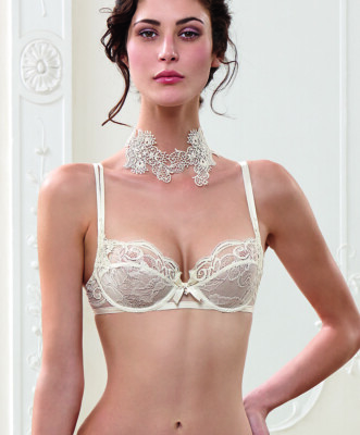 LISE CHARMEL BH GRÖSSE 85B ROMANTISCHES MODELL DESIR REF ACC3052