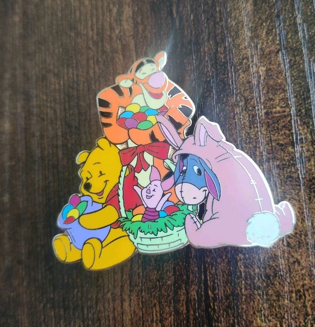 Disney Easter pin 2002 Pooh, Eeyore, Tigger, Piglet LE Disneyland