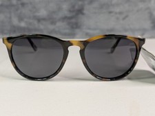 Foster Grant Sunglasses FG MP 20 15 201 Tortoise Polarized Classic Blemished