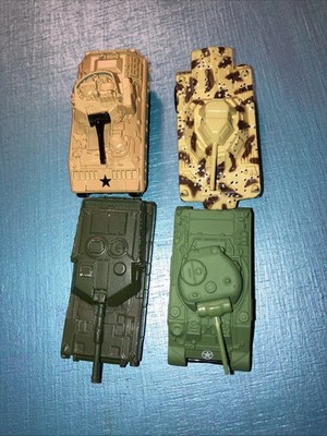 4 MATCHBOX Tanks ABRAMS Battle, Weasel, Bradley M2, Sherman M4 MILITARY ARMY (2)