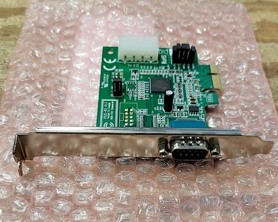 StarTech.com PEX1S952 P52E-R2 V1.3 Serial Card Native PCIe DB9 - Image 3 of 3