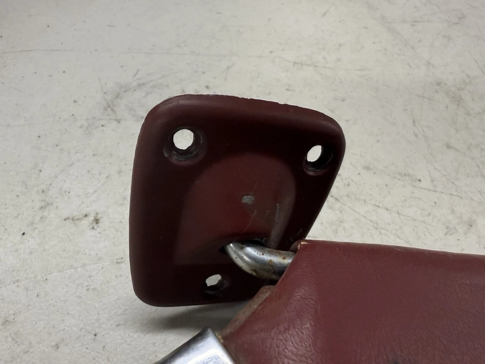 Parasol Ford F250 Bull Nose 1980-1986 LH granate vinilo P/N E0TB-1004122-AWA Foto 4 de 4