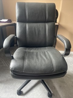 Maine Black Leather Managers Desk Swivel Chair Padded Computer Accessible
