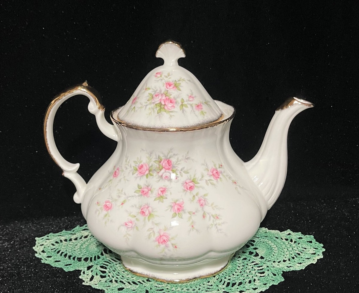 Royal Albert Paragon Victoriana Rose Vintage Bone China Teapot 