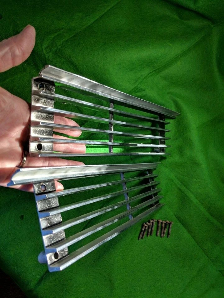 Buick Riviera 1966 1967 cubierta de faros parrilla Foto 3 de 4