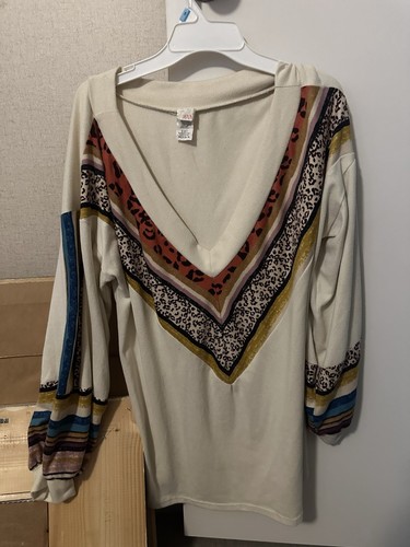 Roxy Shirt; Size M