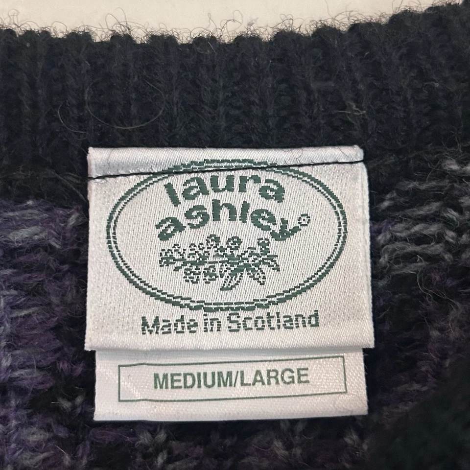 Винтажный Laura Ashley Шотландии 100% шерсти пуловер свитер Sz M/L цветочный тяжелый фиолетовый - Изображение 2 из 4