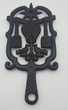 Wilton &lsquo;Dumb Dutch T-5&rsquo; Footed Cast Iron Trivet 9"  Vintage