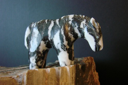 Beautiful 3 Inch Vintage Zuni Fetish Horse Carving By Unknown