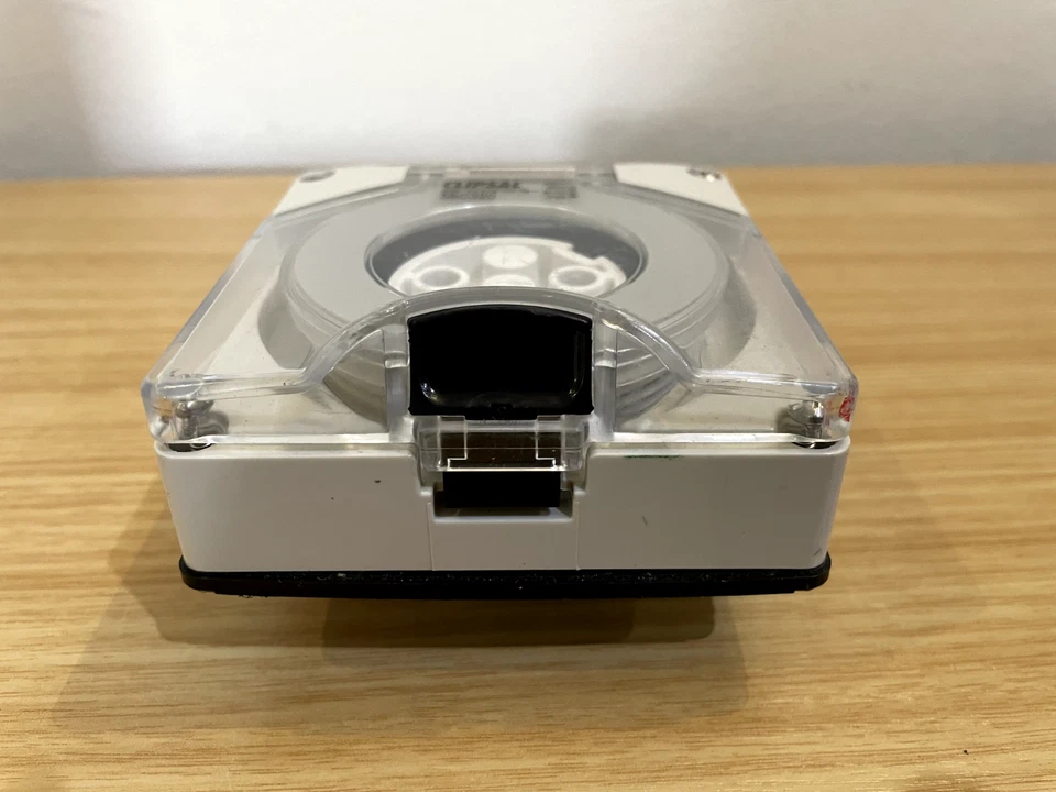 Clipsal Socket outlet 20A 56 Series 1 Pole Round 3 Pin Grey 56C320 - Image 4 of 4