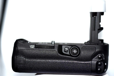 Canon BG-E16 Battery Grip For Canon 7D Mark II.  Open Box, New STORE STOCK. MINT