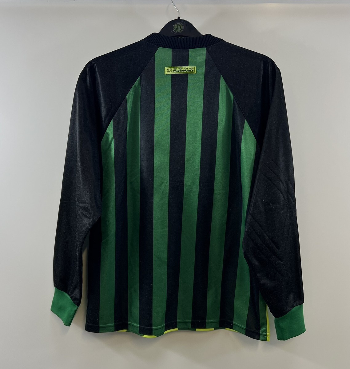 Manchester United GK Football Shirt 1997/98 Adults Small Umbro