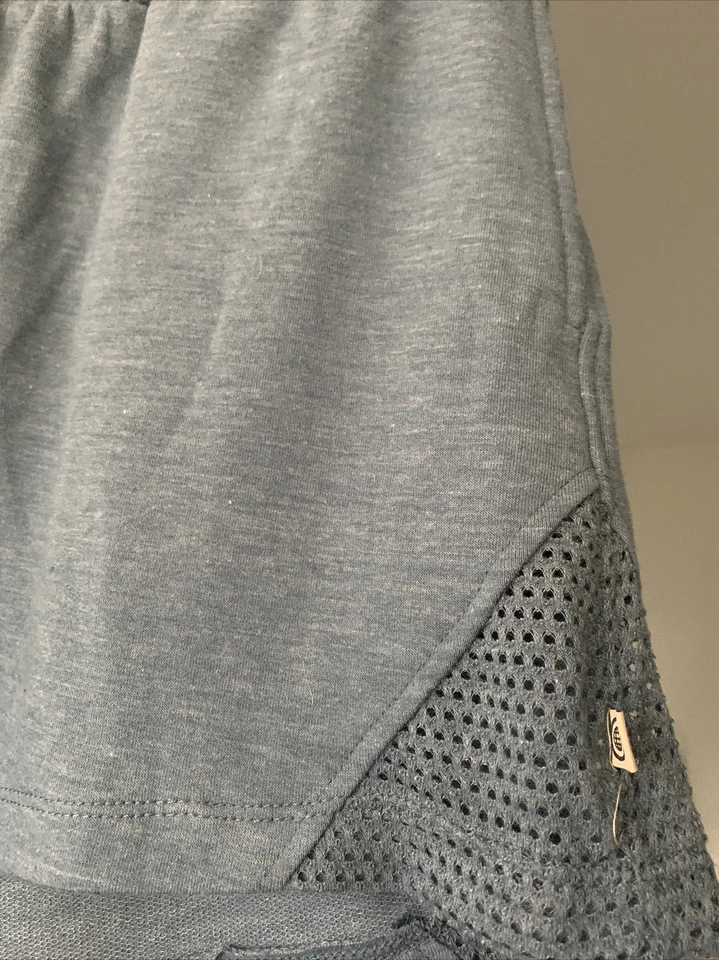 NEW- Max Studio Performance Shorts W/ Mesh Heather Blue Size L Foto 2 de 4