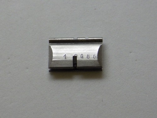 Cartier link for Santos steel/gold bracelet, Pre-Owned, V1 10.0 to 12.0 mm - Picture 15 of 19