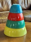 Vintage Early Pyrex Primary Colors Nesting Glass Mixing Bowls Complete 4pc Set