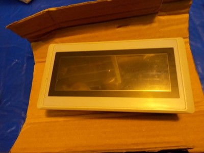 IDEC CORPORATION HG1F-SB22BF-W Touchscreen