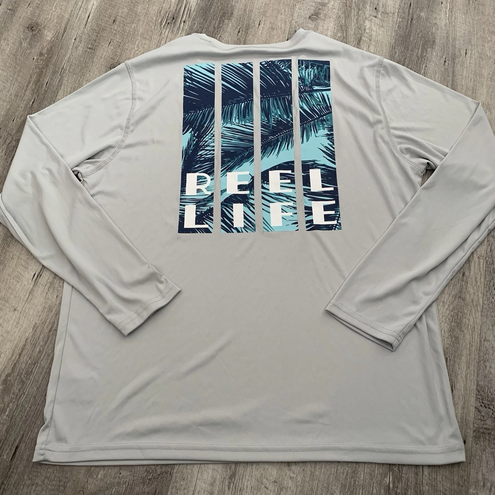 Reel Life Fishing Shirt Mens Medium Gray Long Sleeve Rash Guard Water Stretch