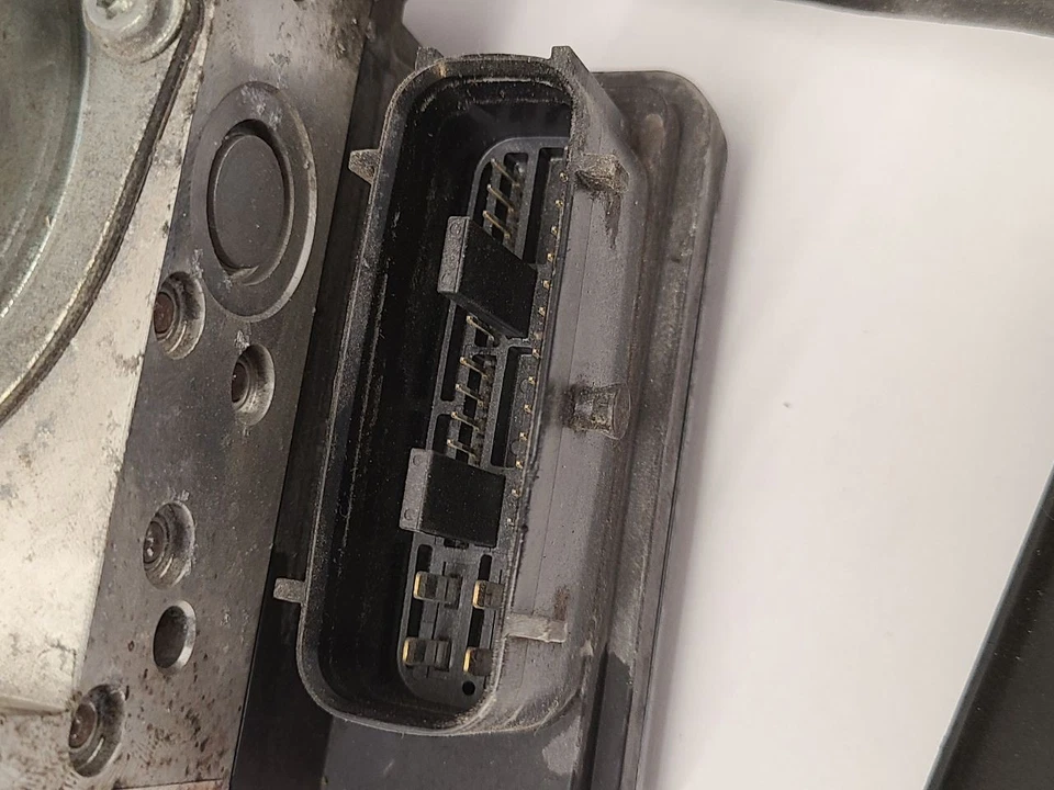 2008-2011 NISSAN ROGUE Anti-Lock Brake Part Assembly AWD 47660JM17B - Image 4 of 4