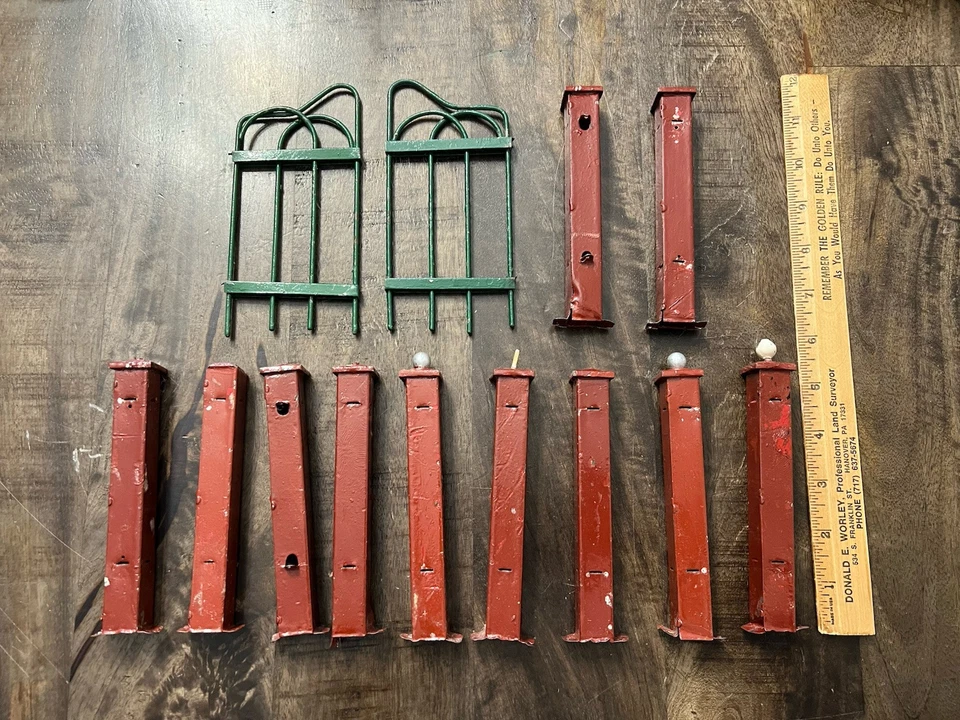 老式铸铁模型火车围栏。 一些损坏。 — 第 2/4 张图片