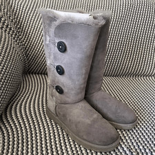 UGG boots tall grey women s shoe size 9