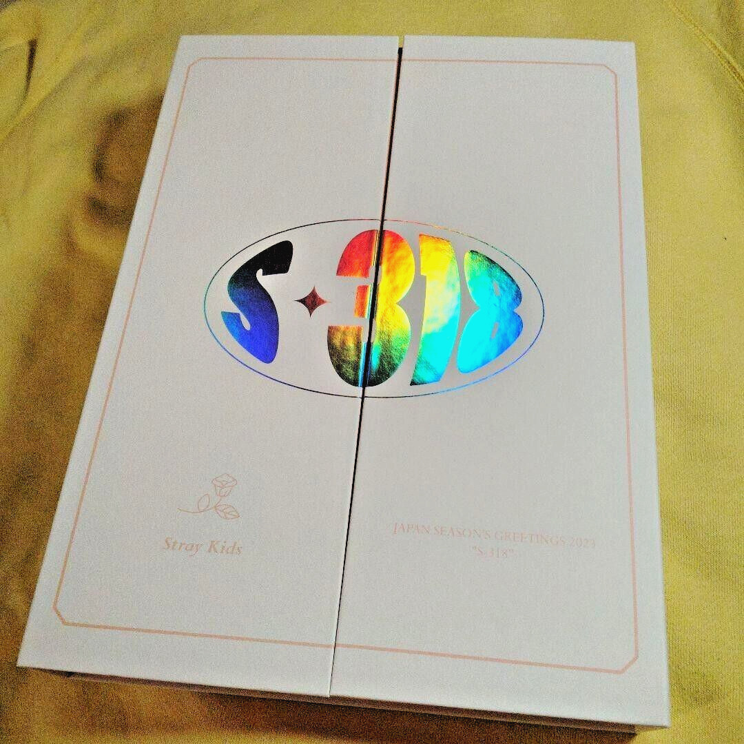 Stray Kids JAPAN SEASON’S GREETINGS 2023 “S-318” Official Goods Set Mint