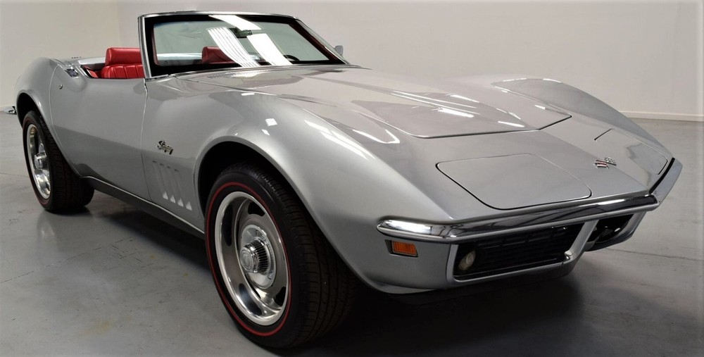 Corvette Chevy StingRay Race Car Classic Hot Rod 1:18 Promo 12 1970 1969 1971 24