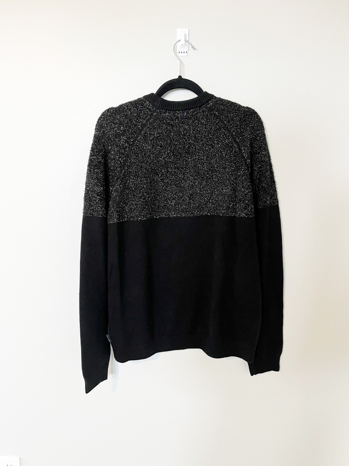 Ted Baker Arks Slim Fit Textured Crew Sweater black men’s size 5 = XL