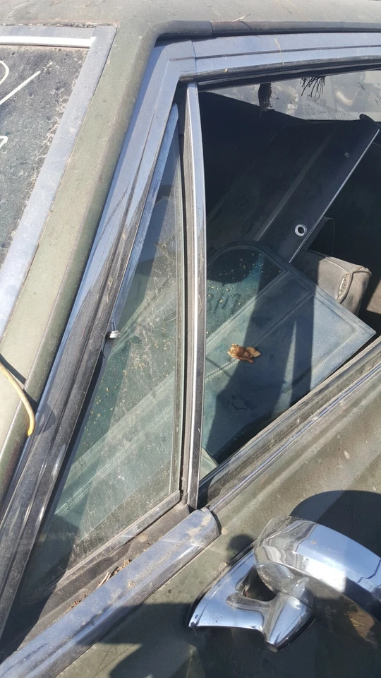 Vidrio de ventilación delantera para conductor Chevy Bel Air Pontiac Catalina LH 65-68 (solo vidrio) Foto 3 de 3