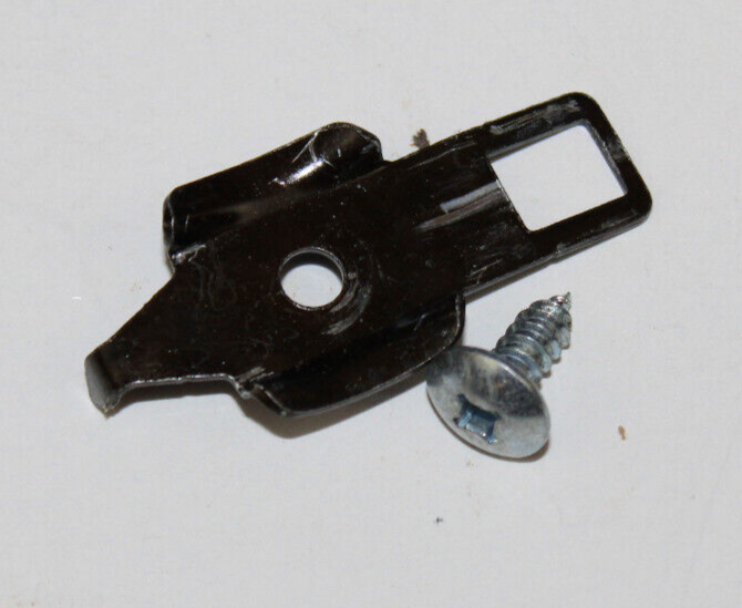 Maytag Refrigerator : Door Handle Clip (12723002 / WP67006852