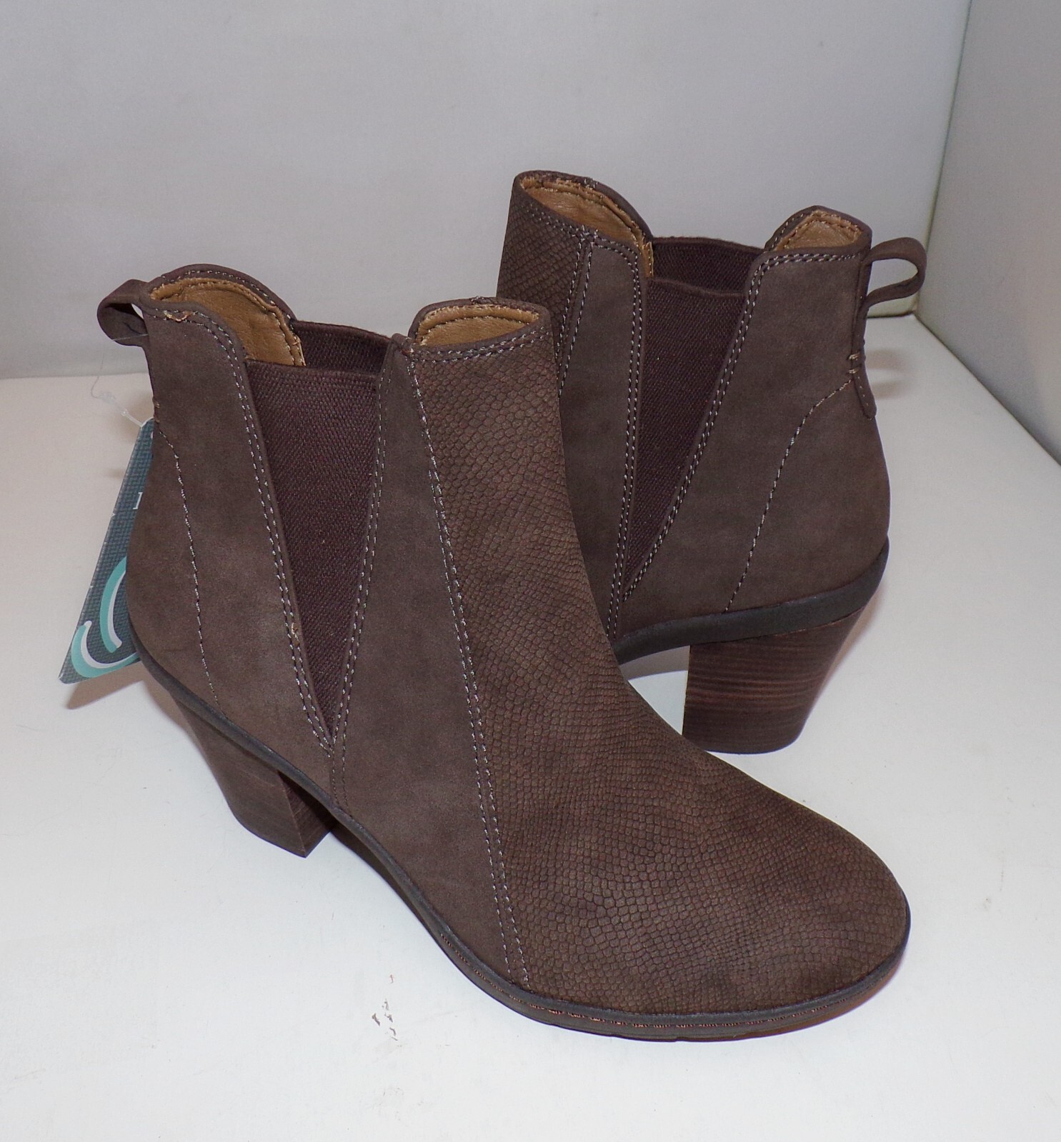 BARETRAPS Dasha Posture Joint Suppoprt Booties sz 10 M New